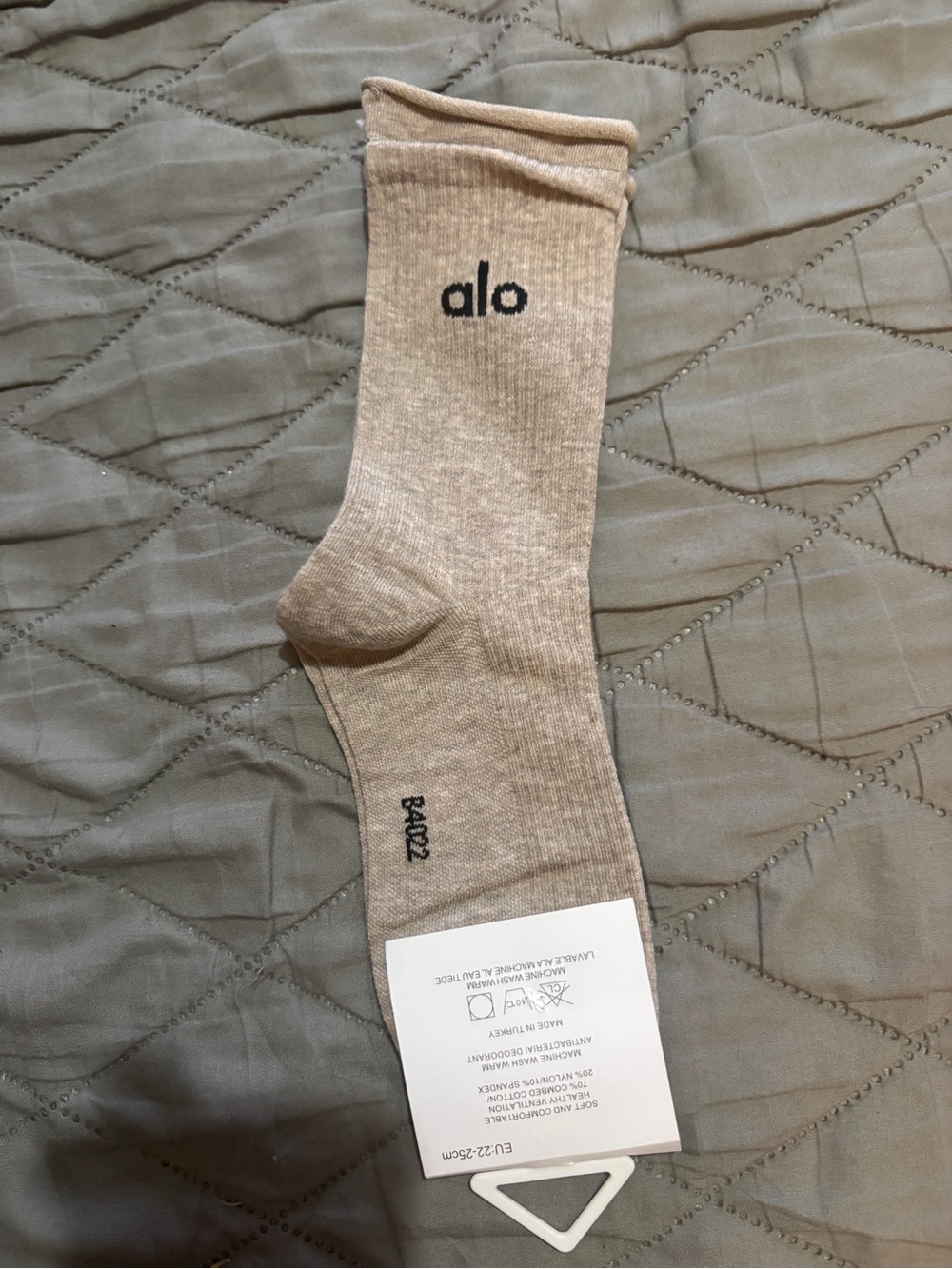 ALO Yoga Beige Crew Sock with Black Logo
